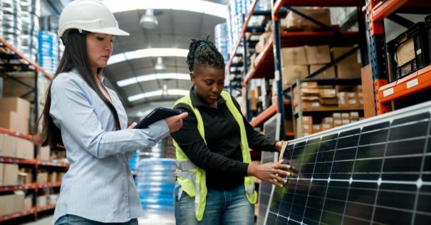 Women are 32% of the renewable energy workforce. This IRENA report urges action to close the persistent STEM and leadership gaps.